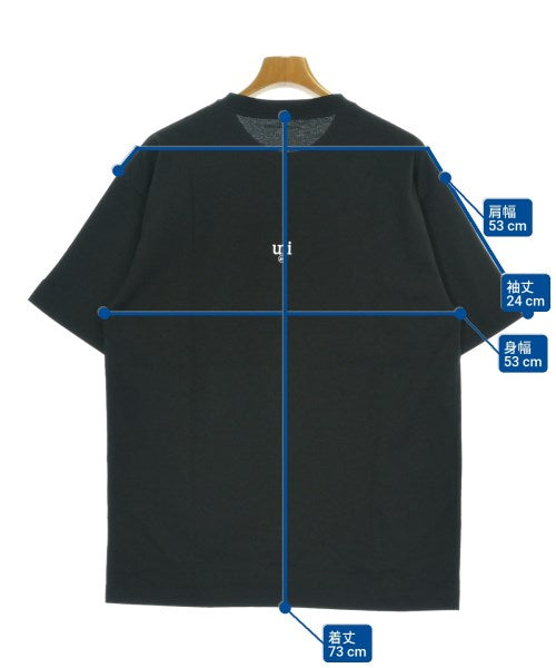 uniform experiment เสื้อยืด/เสื้อท็อปส์