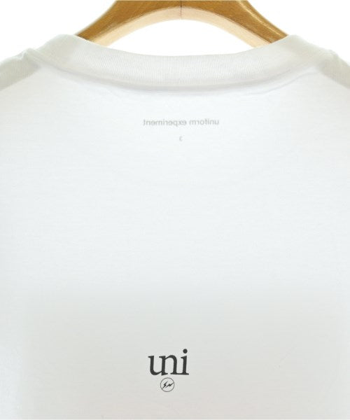 uniform experiment เสื้อยืด/เสื้อท็อปส์