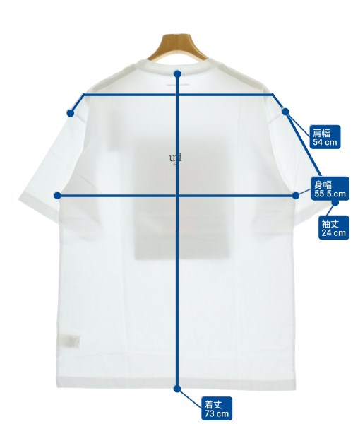 uniform experiment เสื้อยืด/เสื้อท็อปส์