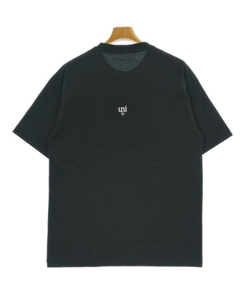 uniform experiment เสื้อยืด/เสื้อท็อปส์