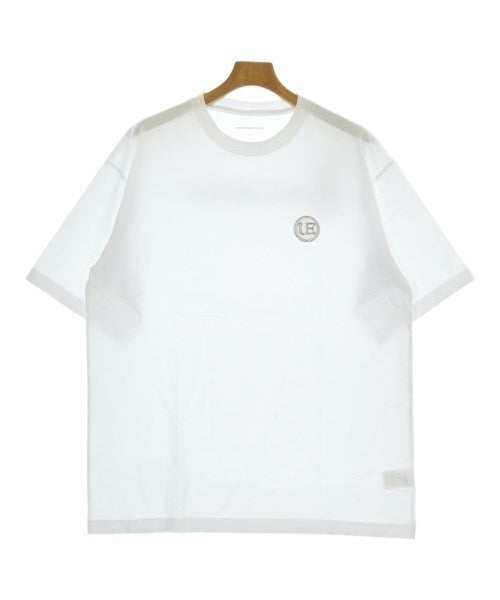 uniform experiment เสื้อยืด/เสื้อท็อปส์