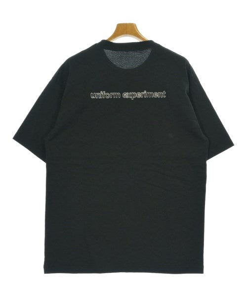 uniform experiment เสื้อยืด/เสื้อท็อปส์