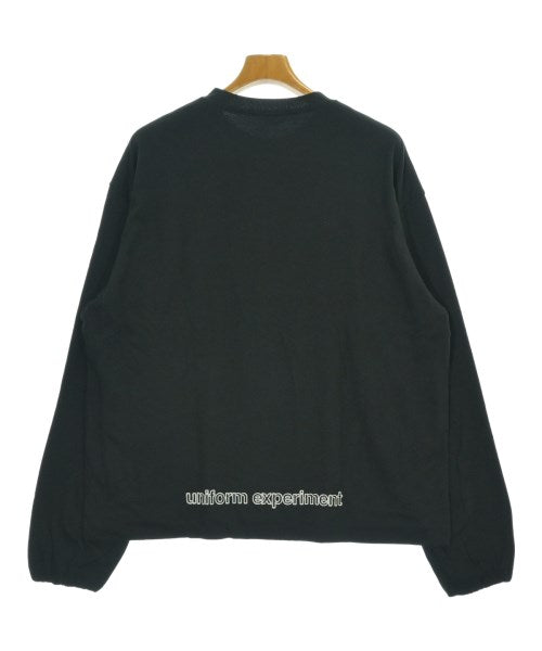 uniform experiment เสื้อยืด/เสื้อท็อปส์