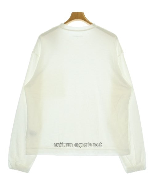 uniform experiment เสื้อยืด/เสื้อท็อปส์