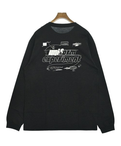 uniform experiment เสื้อยืด/เสื้อท็อปส์