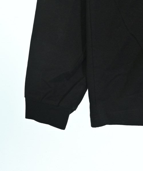 uniform experiment เสื้อยืด/เสื้อท็อปส์