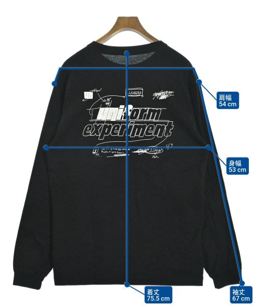 uniform experiment เสื้อยืด/เสื้อท็อปส์