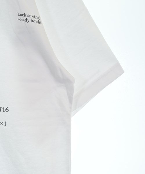 uniform experiment เสื้อยืด/เสื้อท็อปส์