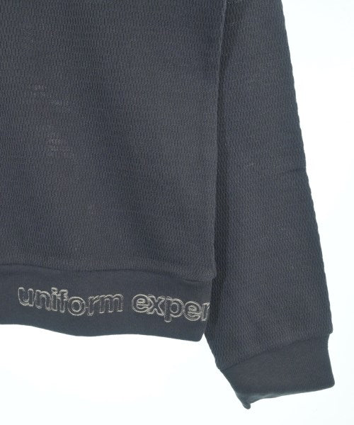 uniform experiment เสื้อยืด/เสื้อท็อปส์