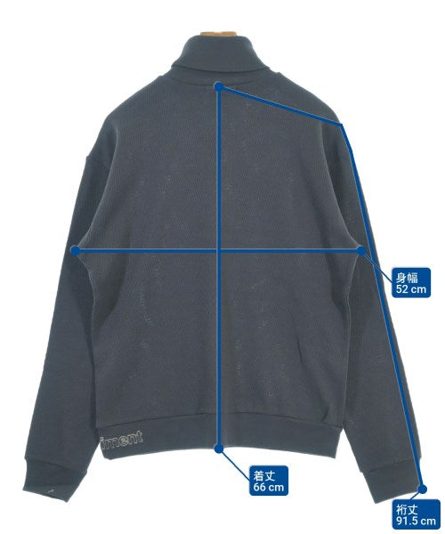 uniform experiment เสื้อยืด/เสื้อท็อปส์
