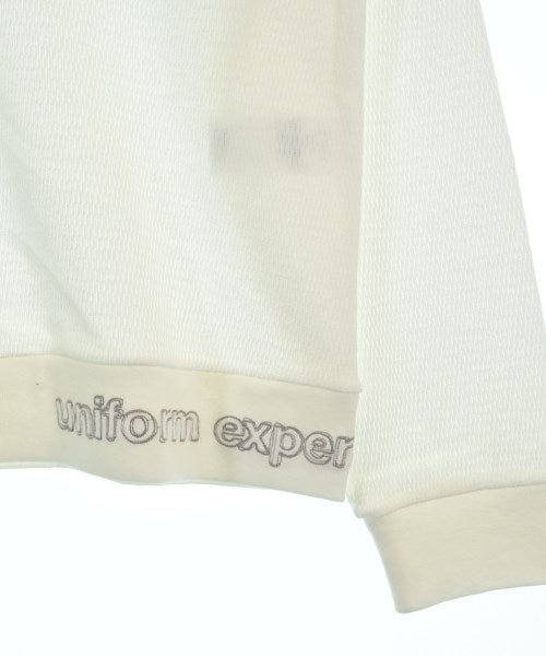 uniform experiment เสื้อยืด/เสื้อท็อปส์