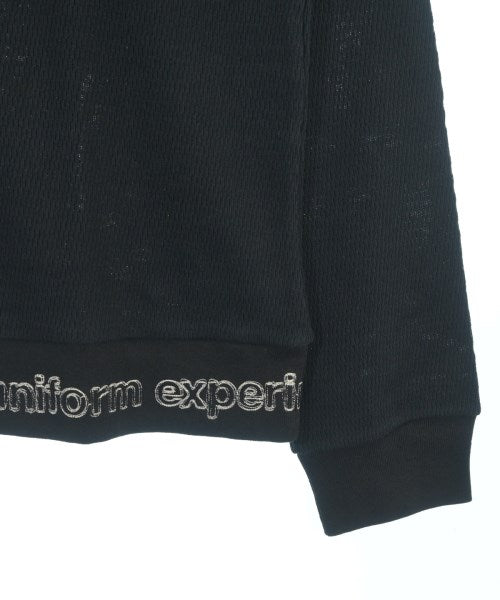 uniform experiment เสื้อยืด/เสื้อท็อปส์