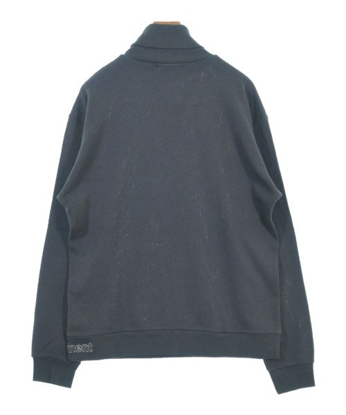 uniform experiment เสื้อยืด/เสื้อท็อปส์