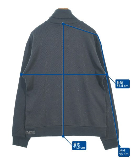 uniform experiment เสื้อยืด/เสื้อท็อปส์
