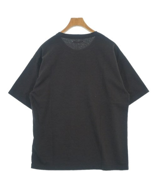 uniform experiment เสื้อยืด/เสื้อท็อปส์