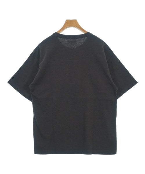uniform experiment เสื้อยืด/เสื้อท็อปส์