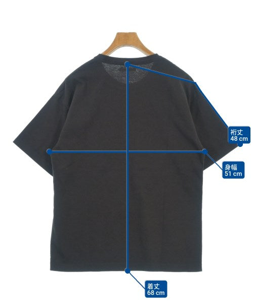 uniform experiment เสื้อยืด/เสื้อท็อปส์