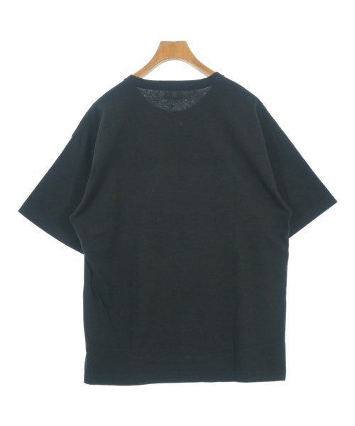 uniform experiment เสื้อยืด/เสื้อท็อปส์