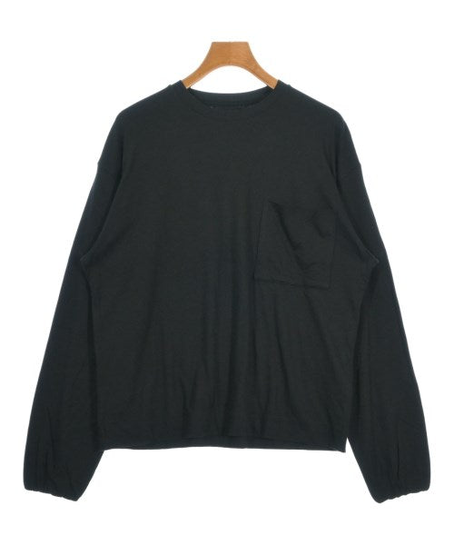 uniform experiment เสื้อยืด/เสื้อท็อปส์