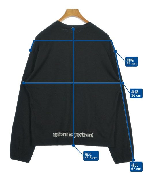 uniform experiment เสื้อยืด/เสื้อท็อปส์