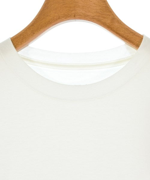uniform experiment เสื้อยืด/เสื้อท็อปส์