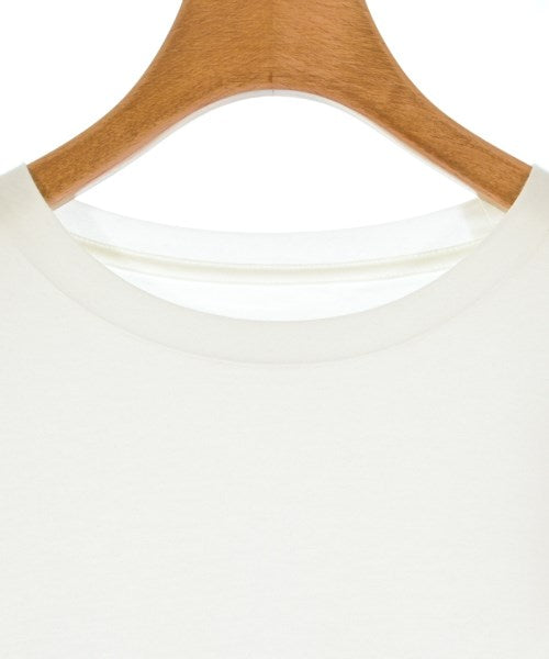 uniform experiment เสื้อยืด/เสื้อท็อปส์