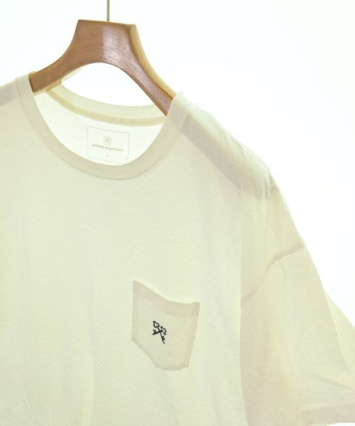 uniform experiment เสื้อยืด/เสื้อท็อปส์