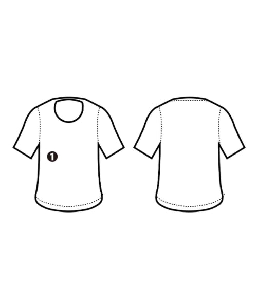 uniform experiment เสื้อยืด/เสื้อท็อปส์