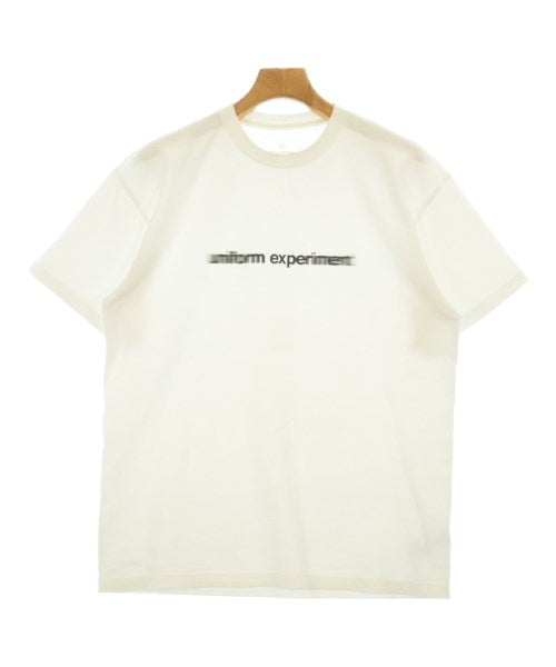 uniform experiment เสื้อยืด/เสื้อท็อปส์