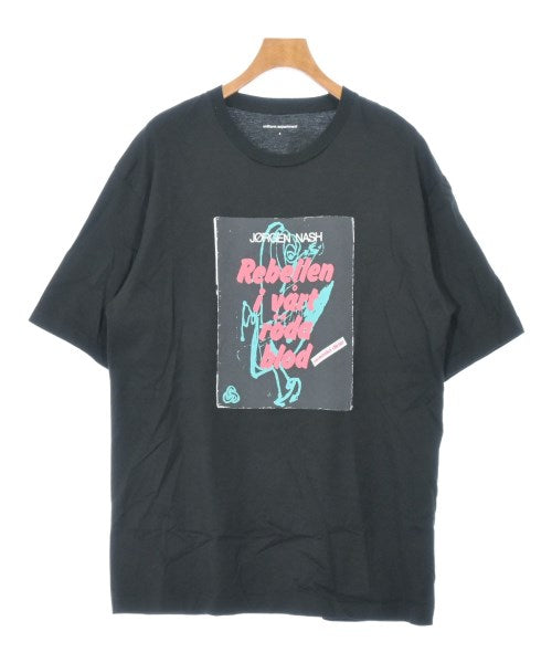 uniform experiment เสื้อยืด/เสื้อท็อปส์