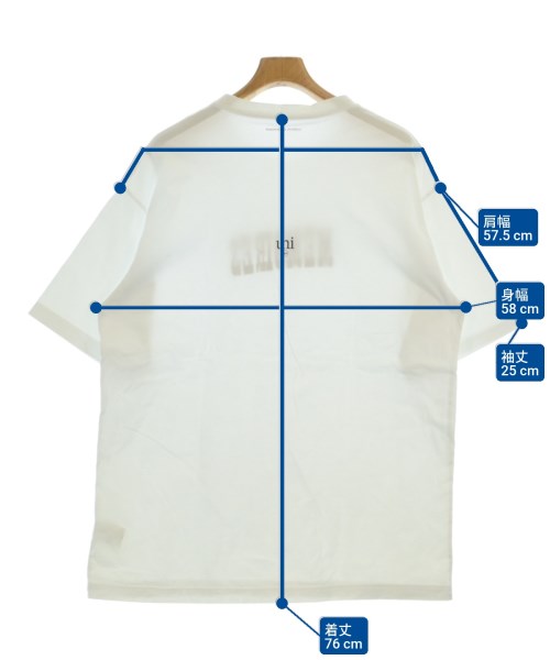 uniform experiment เสื้อยืด/เสื้อท็อปส์