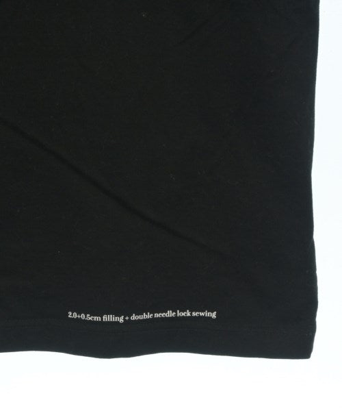 uniform experiment เสื้อยืด/เสื้อท็อปส์