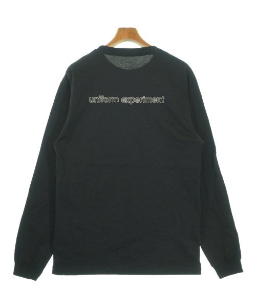 uniform experiment เสื้อยืด/เสื้อท็อปส์