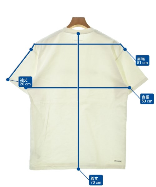 uniform experiment เสื้อยืด/เสื้อท็อปส์