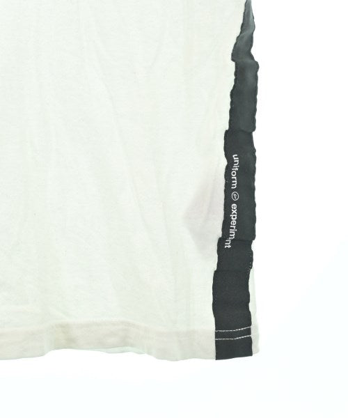 uniform experiment เสื้อยืด/เสื้อท็อปส์