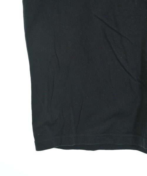 uniform experiment เสื้อยืด/เสื้อท็อปส์