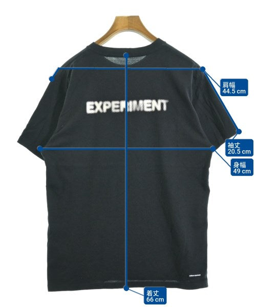 uniform experiment เสื้อยืด/เสื้อท็อปส์