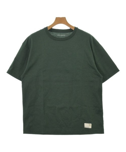 uniform experiment เสื้อยืด/เสื้อท็อปส์