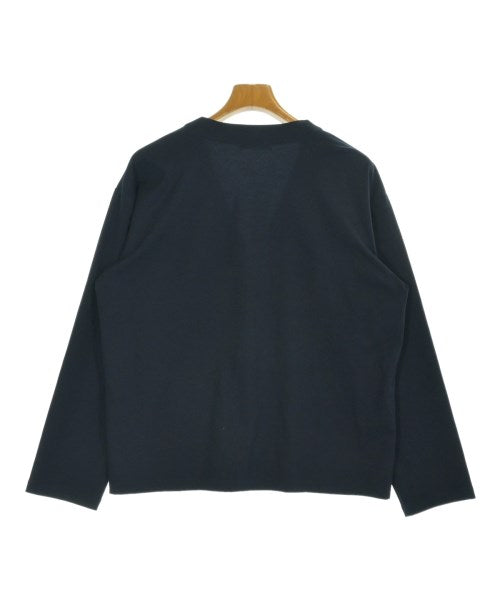 uniform experiment เสื้อยืด/เสื้อท็อปส์