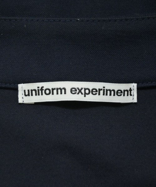 uniform experiment เสื้อยืด/เสื้อท็อปส์