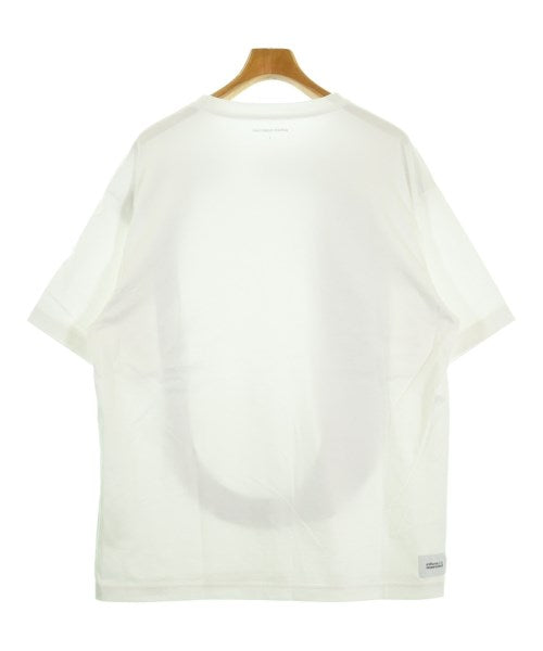 uniform experiment เสื้อยืด/เสื้อท็อปส์