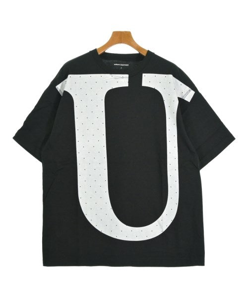 uniform experiment เสื้อยืด/เสื้อท็อปส์