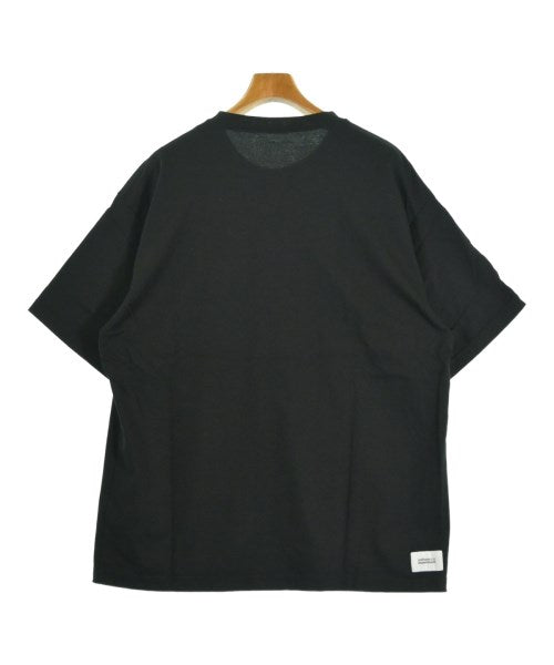 uniform experiment เสื้อยืด/เสื้อท็อปส์