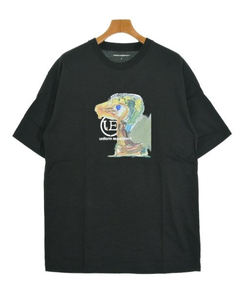 uniform experiment เสื้อยืด/เสื้อท็อปส์