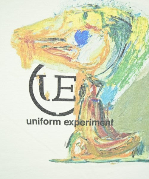 uniform experiment เสื้อยืด/เสื้อท็อปส์