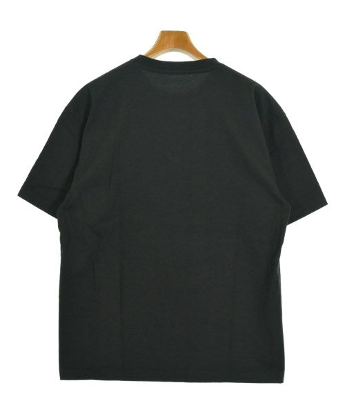 uniform experiment เสื้อยืด/เสื้อท็อปส์