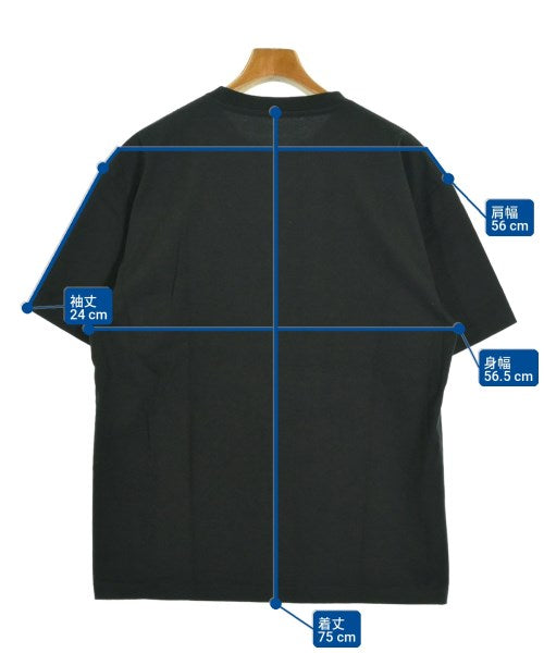 uniform experiment เสื้อยืด/เสื้อท็อปส์