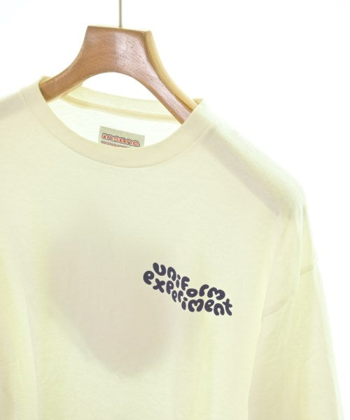 uniform experiment เสื้อยืด/เสื้อท็อปส์