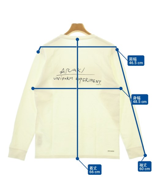 uniform experiment เสื้อยืด/เสื้อท็อปส์