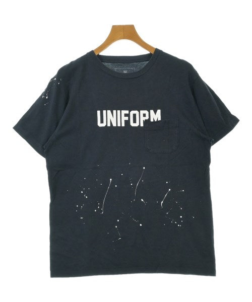 uniform experiment เสื้อยืด/เสื้อท็อปส์